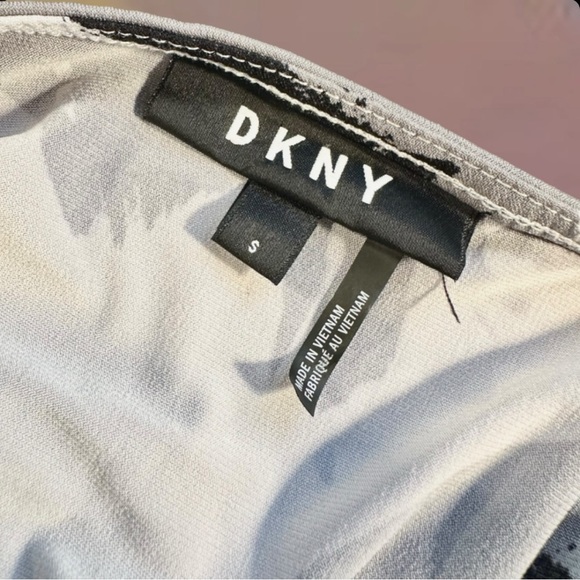 DKNY Side-Knot Shell Sleeveless Top in “Brushstroke Grey” Size Small - Picture 9 of 10